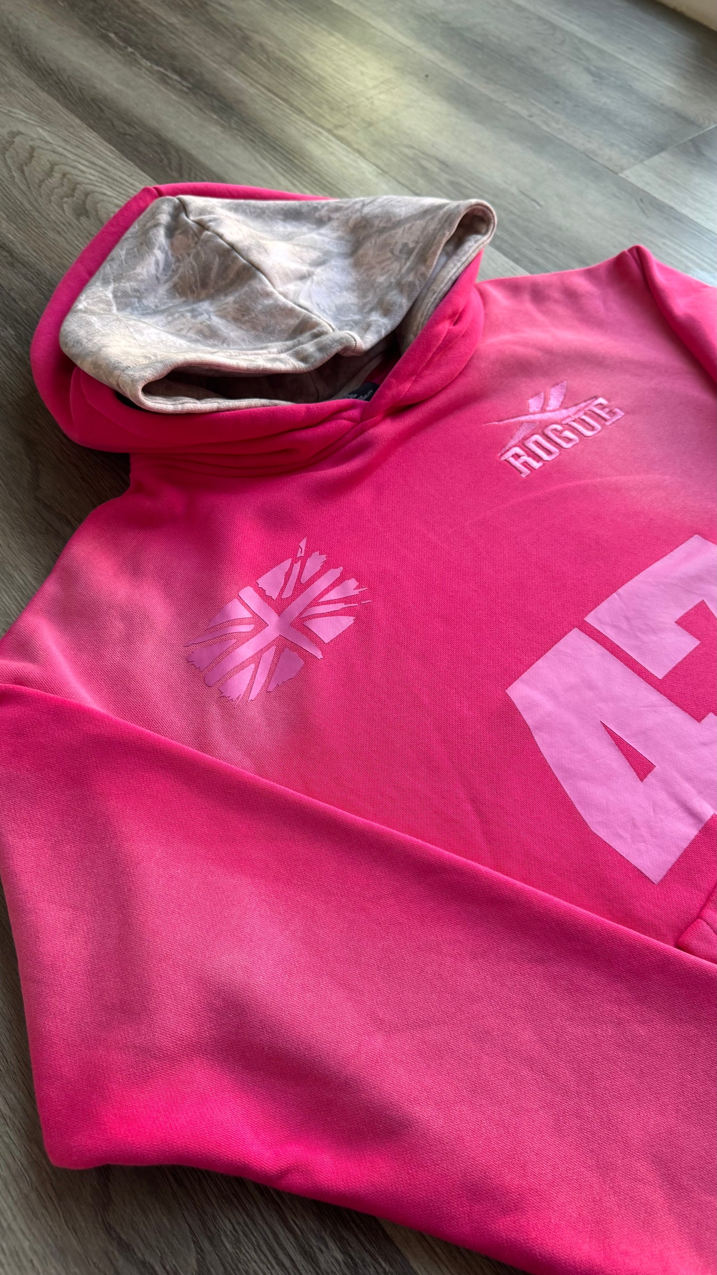 ROGUE HOODIE PINK
